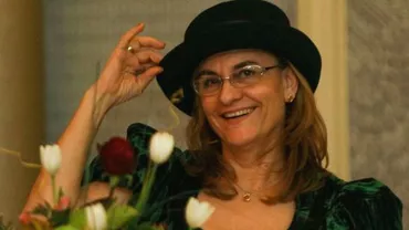 Maria Grapini își recunoaște greșelile gramaticale: Scriu foarte repede și scriu noaptea! Cum își imaginează un ziarist că nu știu să scriu "copiii"?