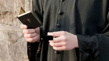 "Trăim momentele cele din urmă. Reacţia Patriarhiei a fost una promptă şi dură, ca un mesaj de ameninţare la adresa acestora": Fratele unui dintre preoții acuzați de furtul moaștelor Sf. Haralambie acuză Patriarhia de dezinformare
