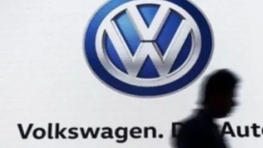 Standard & Poor's a retrogradat ratingul pe termen lung al Volkswagen AG cu o treaptă, la  "A minus"