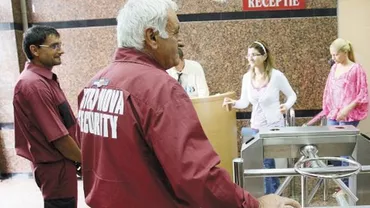 Bătrânii, în câmpul muncii chiar și după pensionare: Peste 100.000 de pensionari sunt angajați cu contracte de muncă și plătesc contribuții sociale