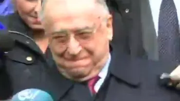 Ion Iliescu, acuzat de crime împotriva umanității în dosarul Mineriadei din 1990. Fostul președinte a ieșit zâmbind din sediul Parchetului (VIDEO)