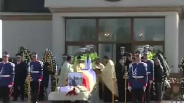 Polițistul de la Brigada Rutieră care a murit în misiune, înmormântat la cimitirul Ghencea cu onoruri militare (VIDEO)