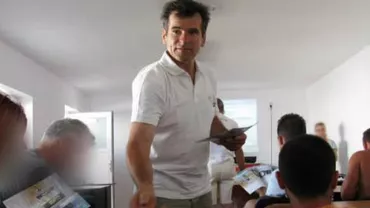 Fiului pilotului dispărut cu planorul: Bărbatul este căutat, încă, de vânătorii de munte, pădurari, dar și de familie care se axează pe zonele împădurite cu brazi