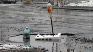 Moartea polițistului Gigină readuce în discuție problema șanțurilor și gropilor din Capitală: Cine sunt responsabili de lucrările edilitare, cine dă autorizații și cine verifică dacă șantierele au fost închise