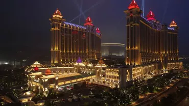 Leonardo DiCaprio, Robert DeNiro şi Martin Scorsese, prezenți în China la inaugurarea unui cazino, în încercarea de a salva industria jocurilor de noroc din Macao