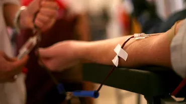 Peste 300 de persoane au venit să doneze sânge la Centrul de Transfuzie din Bucureşti (VIDEO)