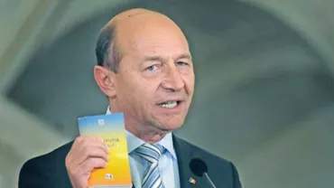 Pasul decisiv pentru reforma clasei politice îl constituie punerea în aplicare a deciziei românilor de la referendumul din 2009. Băsescu: 100 de senatori şi 200 de deputaţi. PNL şi PSD, ce părere aveţi ?