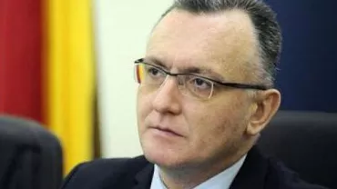 Sorin Cîmpeanu, prim-ministrul interimar, s-a întâlnit joi cu executivul pe care-l conduce într-o ședință informală