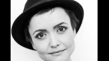 "Eu te-am ales, Klaus. Aștept să mă alegi și tu pe mine de-acum". Actrița Dorina Chiriac: Nu vreau nimic degeaba, am ieșit în stradă pentru civilizație, siguranță, respect