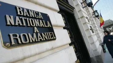 Protest la BNR. Avocatul Piperea: Nu are rost să mă duc la Isărescu să îi cer demisia. Îi populez coșmaruri în fiecare noapte