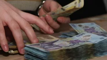 Femeile au înregistrat un câștig salarial mai mic cu 7% decât al bărbaților