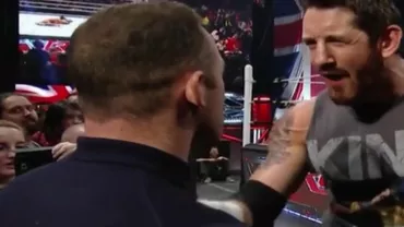 Wayne Rooney l-a pălmuit pe un luptător profesionist la un meci de wresling (VIDEO)