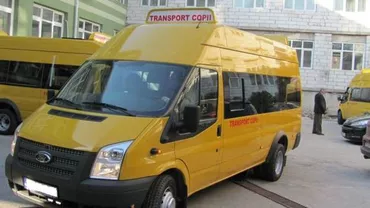 Microbuzele școlare, fără licențe sau manageri de transport