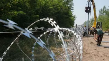 Janos Lazar: Ungaria va construi un gard metalic la granița cu România