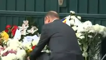 Traian Băsescu a adus un omagiu victimelor atentatelor din Paris: Fostul președinte a semnat cartea de condoleanțe deschisă la Ambasada Franței