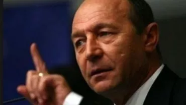 Traian Băsescu: Consultările prelungite, un teatru ieftin. Vom da votul de învestitură al cabinetului Cioloș, dar MP va trece în opoziție