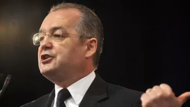 Emil Boc: Acest guvern are șanse mari să fie unul de succes. E un act de responsabilitate și curaj de a-ți retrage propunerile, nu unul de slăbiciune