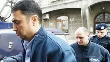 Procurori: Șeful Poliției Rutiere Teleorman primea mită mămăligă, pui, pastramă, ţuică sau chiar mâncare pentru câini