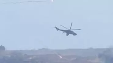 Elicopter rus, nevoit să aterizeze de urgență în nordul Siriei după ce a fost atacat de rebeli