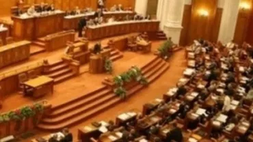 Conducerea Camerei Deputaților cere Guvernului Cioloş puncte de vedere asupra legilor aflate în dezbatere