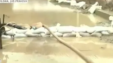 11 localități din județul Prahova, afectate de inundații: Pompierii au intervenit pentru evacuarea apei şi din Secţia de Pediatrie a Spitalului Sinaia (VIDEO)