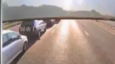 Marea Britanie: Imaginile unui accident de pe o autostradă au fost puse pe internet de un tribunal din Liverpool cu scopul de a descuraja șoferii să mai conducă perioculos (VIDEO)