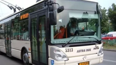 București: Un bărbat a fost bruscat de trei controlori RATB din cauza unei amenzi (VIDEO)