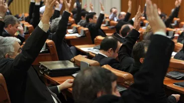 Gafă în Parlament: Deputații au adoptat modificări la legea prinvind sancționarea incompatibilităților, modificări care au mai fost adoptate și pe 13 mai