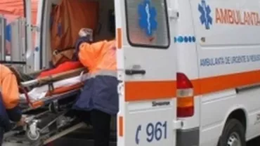 București: Un bărbat a fost lovit de mașină când traversa printr-un loc nepermis. Medicii sosiți la fața locului au constatat decesul