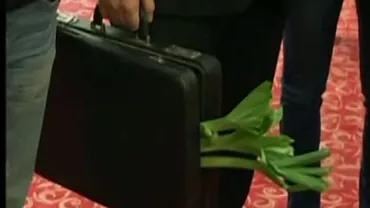 Gelu Vișan a mers la ședința Mișcării Populare din Parlament cu o servietă plină cu praz