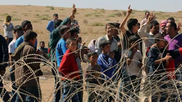 Jurnalist turc: Guvernul de la Ankara folosește valul de refugiați ca pe o carte în relația cu Uniunea Europeană. Conflictul din Siria a izbucnit în 2011. Timp de patru ani, nimeni nu a făcut nimic și deodată ceva s-a întâmplat