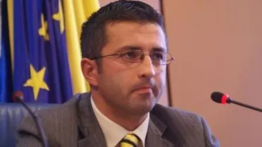 Șeful CJ Bacău, Dragoș Benea, a accidentat o femeie pe trecerea de pietoni. El este bănuit că ar fi încercat să mușamalizeze cazul (VIDEO)