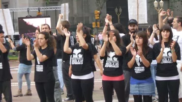 Argentina: Proteste pentru ajustarea salariilor, după devalorizarea monedei naționale și împotriva desemnării prin decret a doi judecători ai Curții Supreme de către președinte (VIDEO)