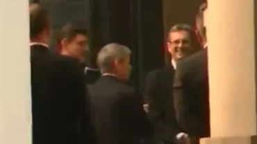 Dacian Cioloș s-a întâlnit, marți, cu Mugur Isărescu: Tema discuției este legea dării în plată (VIDEO)