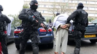 Franța: Complot terorist dejucat de autorități. Islamiștii voiau să atace agenții forțelor de ordine din Orleans
