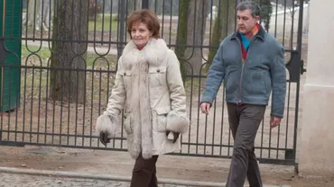 "Tradiția la castel este ca în fiecare an pomul și masa de Crăciun să fie decorate în culori diferite": Cum arată Crăciunul Familiei Regale a României (FOTO)
