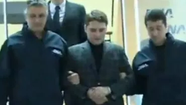 Şova a dat de alte probleme în arest: puricii (VIDEO)