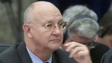 Europarlamentarul Ioan Mircea Pașcu: Persoanele din Strasbourg sunt controlate de centuri explozive la intrările în magazine
