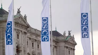 O echipă de observatori internaţionali ai organizaţiei pentru securitate şi cooperare în Europa a fost atacată cu focuri de armă