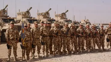 Militarii din teatrele de operaţiuni au transmis mesaje de Anul Nou celor dragi. Toţi au un singur gând: să se întoarcă teferi acasă (VIDEO)