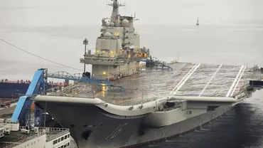 Un prim avion chinez a aterizat pe o pista din mult-disputata zonă a Mării Chinei de Sud (FOTO)