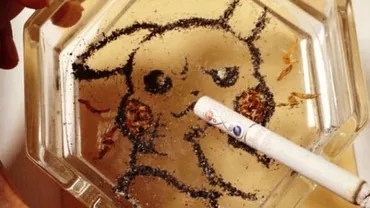 Artă din scrum de țigară și lumânări. O femeie din Constanța și-a transformat viciul într-un hobby (VIDEO)