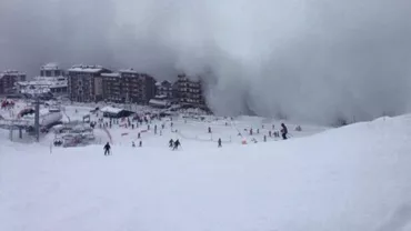 Italia: Avalanșă de zăpadă într-o stațiune montană, surprinsă de camerele de supraveghere (VIDEO)