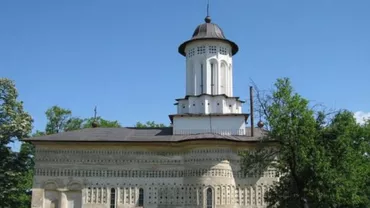 Numeroase școli și spitale funcționează în clădiri cu risc seismic, iar unei biserici din Iași i se vor monta izolatori antiseismici care o vor proteja la cutremur