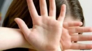 Călărași: Un profesor a fost trimis în arest la domiciliu după ce a făcut avansuri sexuale unor eleve de clasa a VI-a