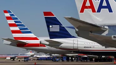 Patru bărbați, dați jos din avion pentru că arătau ca musulmanii: Acum solicită American Airlines despăgubiri de 9 milioane de dolari (FOTO)