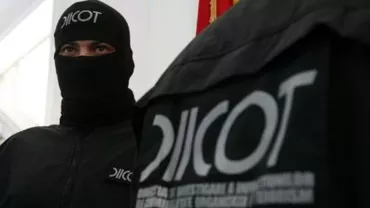 Interlopii români care traficau imigranți au fost reținuți de către DIICOT