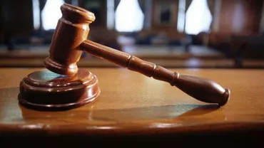 Botoșani: Premieră în justiția românească! Un elev, condamnat, după ce și-a înjurat profesoara pe Facebook