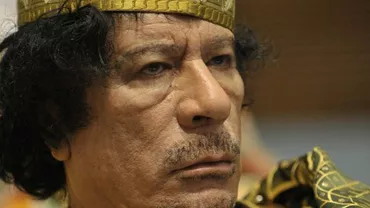 Imagini șocante cu ultimele clipe din viața lui Muammar al-Gaddafi: Fostul dictator libian implora să fie lăsat în viață (VIDEO)