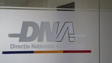 DNA investighează modul în care Arhiepiscopiei Romano-Catolice i-a fost retrocedată clădirea Colegiului Unirea din Târgu Mureş (VIDEO)
